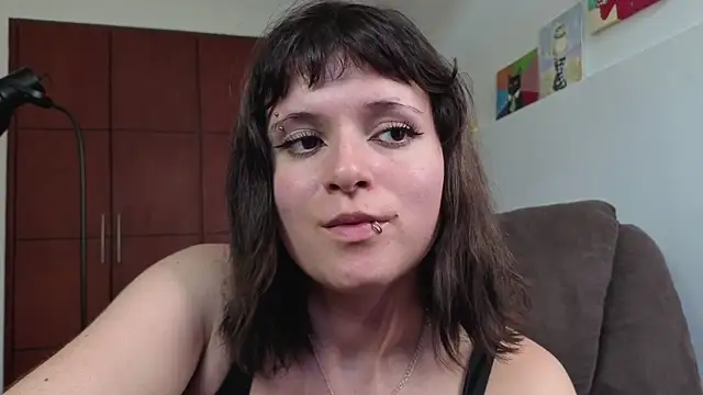 NEXT DOOR GIRL  online show from 05/15/26, 09:44