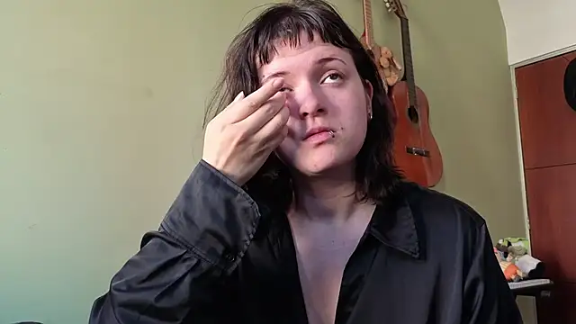 NEXT DOOR GIRL  online show from 06/07/26, 01:26