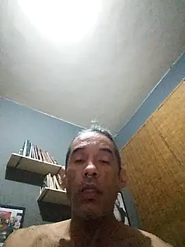 Snapshot of suburbanoXXXRJ chatting on 09/19/25, 05:20 suburbanoXXXRJ online show from 09/19/25, 05:20