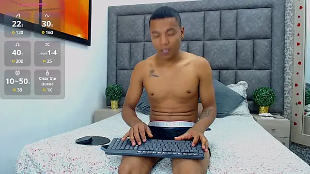 LiamsyAllison online show from 03/01/25, 02:02