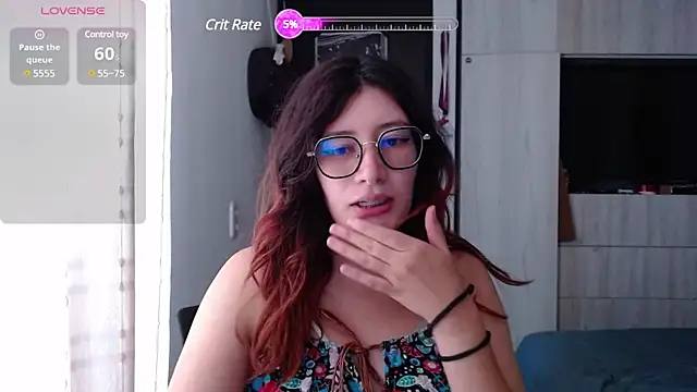 Snapshot of mariana124- chatting on 03/21/25, 07:46 mariana124- online show from 03/21/25, 07:46