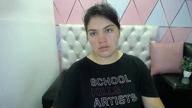 Snapshot of Marinasexxx chatting on 09/20/25, 07:04 Marinasexxx online show from 09/20/25, 07:04