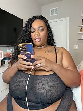 Mari Melons online show from 11/09/25, 01:26