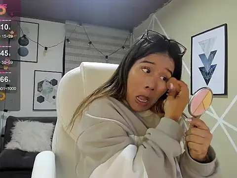 Enma  clark online show from 10/22/25, 08:41