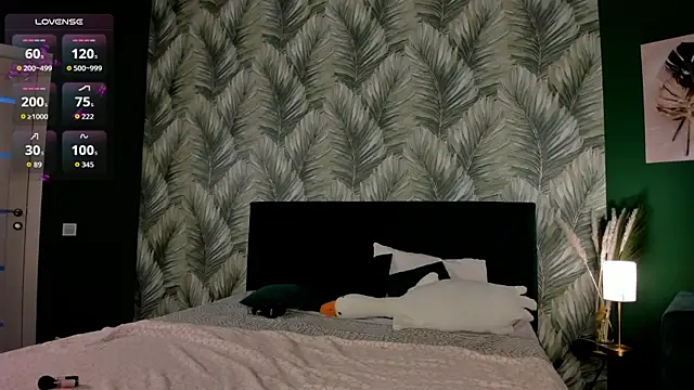 Vanessa Walters online show from 09/29/25, 02:16