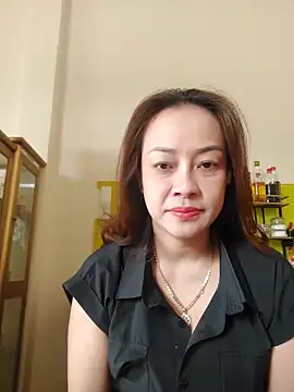Baby-bigboobs2024 online show from 03/21/25, 12:40