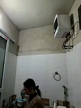 Tinease online show from 02/20/25, 10:59