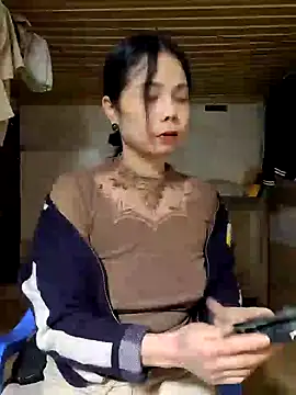 Tinease online show from 02/26/25, 05:20