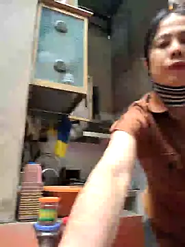 Tinease online show from 03/22/25, 04:35