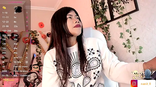 Punkys  online show from 10/31/25, 10:55