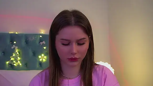 DianaVert online show from 12/04/25, 06:27