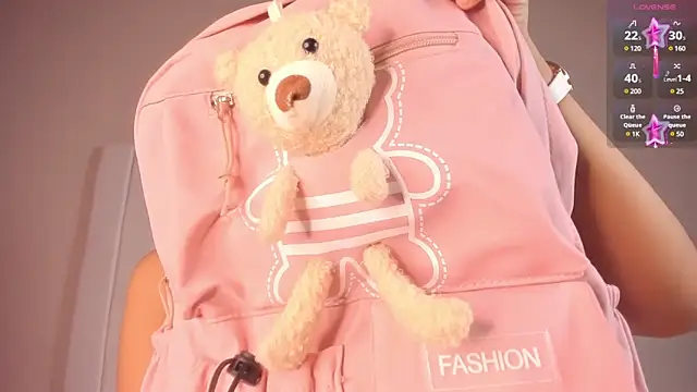 Snapshot of julieta_flower chatting on 01/29/25, 01:49 julieta flower online show from 01/29/25, 01:49