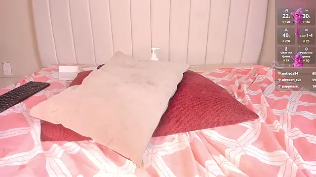 Snapshot of julieta_flower chatting on 01/30/25, 07:26 julieta flower online show from 01/30/25, 07:26