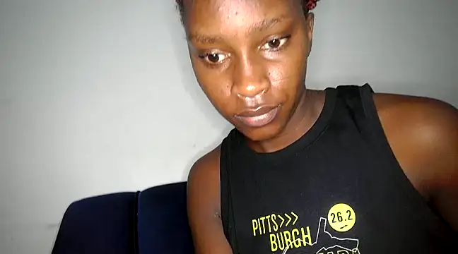 Snapshot of queen-goddess chatting on 01/21/25, 07:47 queen-goddess online show from 01/21/25, 07:47