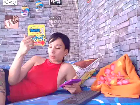 Lady Godss online show from 12/17/25, 09:32