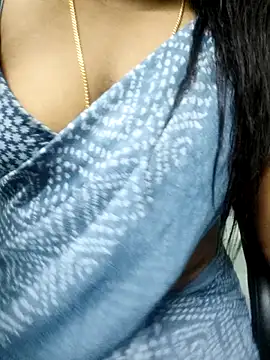 Snapshot of tamil_subha69 chatting on 06/27/26, 03:22 tamil subha69 online show from 06/27/26, 03:22