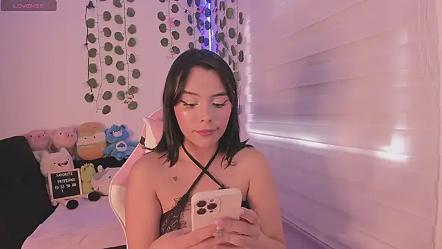 moonliiiight1 online show from 03/02/25, 08:07