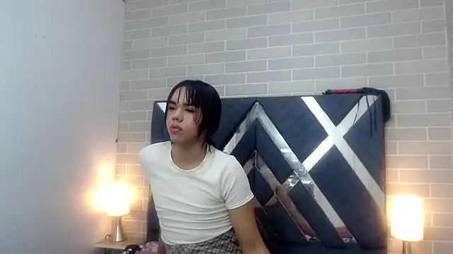 AndreaGil  online show from 02/05/25, 12:27