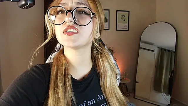 SweetJennaa online show from 06/01/26, 12:12