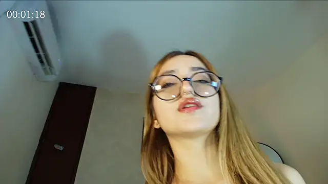 SweetJennaa online show from 07/16/26, 11:44