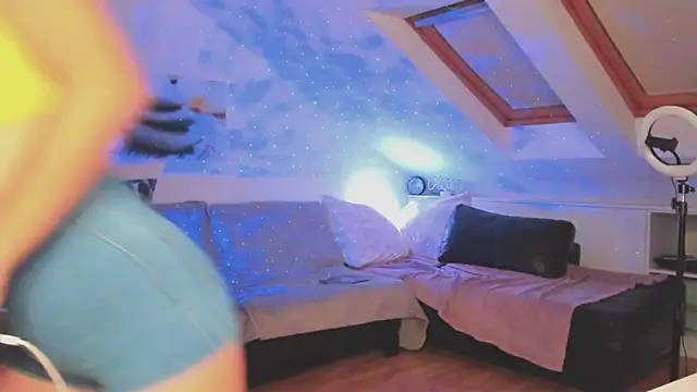 MiaRouge online show from 09/23/25, 06:11