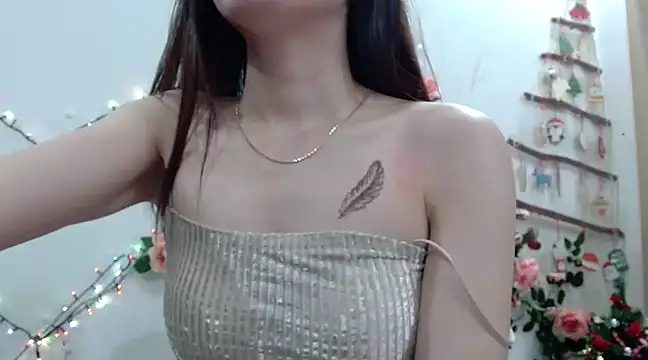 Snapshot of Cindy--Cici chatting on 02/04/25, 10:54 Cindy--Cici online show from 02/04/25, 10:54