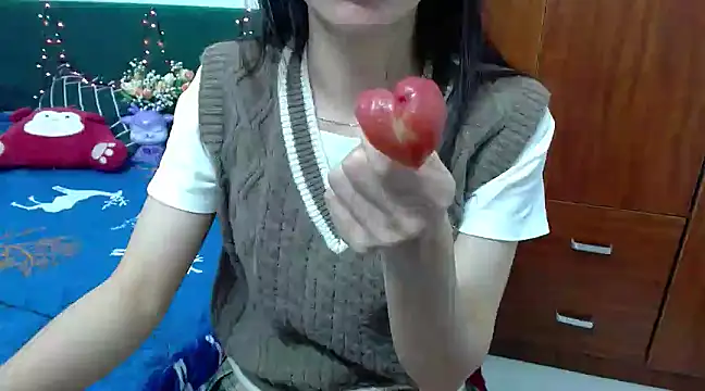 Snapshot of Cindy--Cici chatting on 02/10/25, 04:30 Cindy--Cici online show from 02/10/25, 04:30