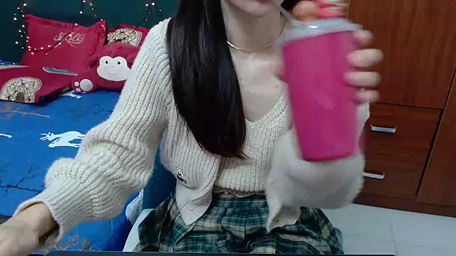 Snapshot of Cindy--Cici chatting on 02/25/25, 04:24 Cindy--Cici online show from 02/25/25, 04:24