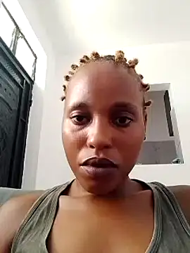 Snapshot of Candykitten chatting on 02/21/25, 07:56 Candykitten online show from 02/21/25, 07:56