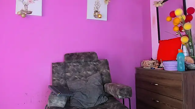 jade brunnette online show from 01/07/25, 08:10