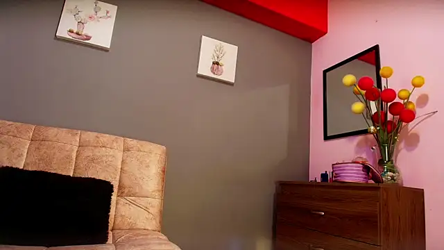 jade brunnette online show from 09/24/25, 08:12