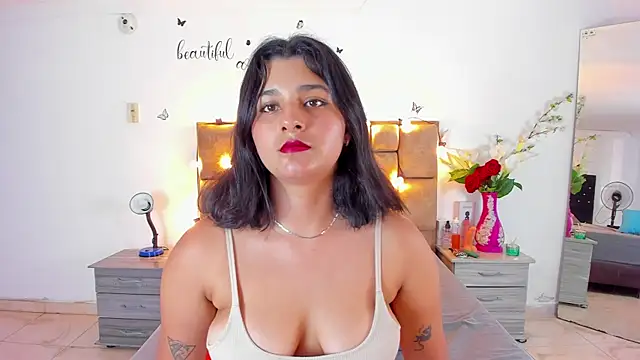 Megan Whitte online show from 09/23/25, 06:44