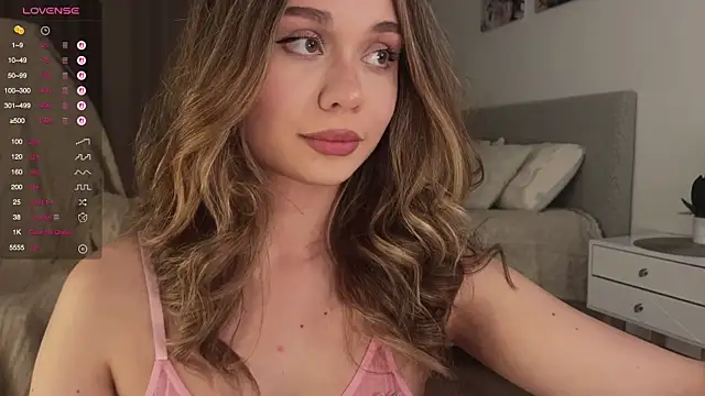 Snapshot of diaanona chatting on 09/24/25, 10:57 diaanona online show from 09/24/25, 10:57