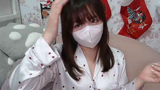 Snapshot of mei_hosina chatting on 12/14/25, 03:50 mei hosina online show from 12/14/25, 03:50