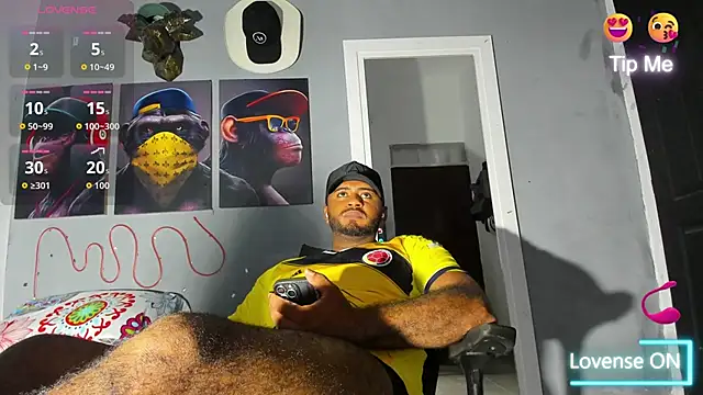 Snapshot of Hardboy_latin chatting on 10/29/25, 03:53 Hardboy latin online show from 10/29/25, 03:53