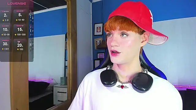 Snapshot of VladHellsing4 chatting on 09/25/25, 02:21 VladHellsing4 online show from 09/25/25, 02:21