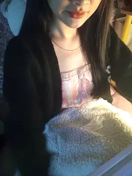 Snapshot of Lovely_kute chatting on 01/14/26, 08:47 Lovely kute online show from 01/14/26, 08:47