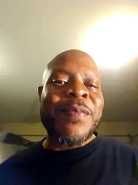 Snapshot of personalityalwayswins2 chatting on 10/05/25, 06:12 personalityalwayswins2 online show from 10/05/25, 06:12