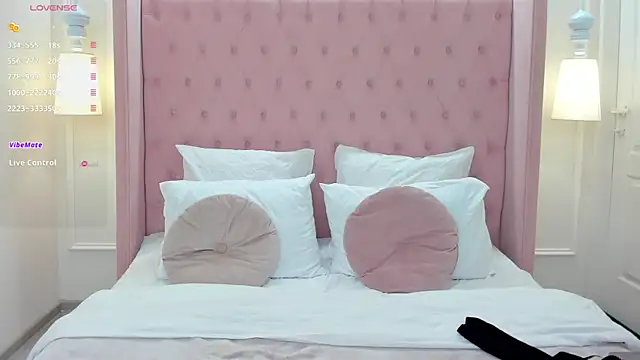 MilaVoxx online show from 12/04/24, 06:11