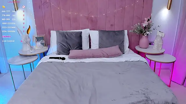 MilaVoxx online show from 03/13/25, 11:51