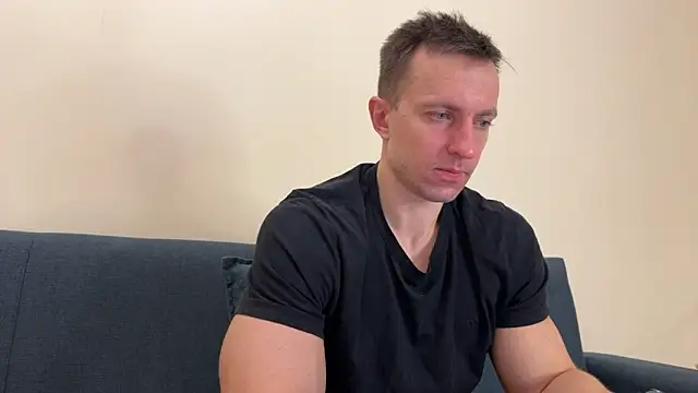 Snapshot of Andy_pecman chatting on 01/15/26, 03:27 Andy pecman online show from 01/15/26, 03:27