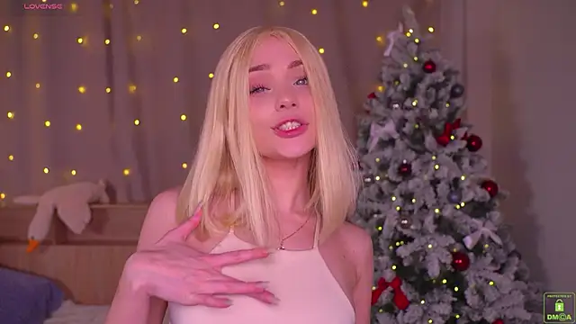 Snapshot of tessa_meow chatting on 01/13/25, 04:41 tessa meow online show from 01/13/25, 04:41