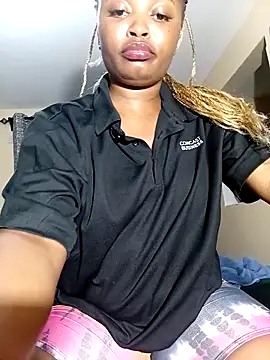 Snapshot of fatassmessey chatting on 10/03/25, 02:47 fatassmessey online show from 10/03/25, 02:47