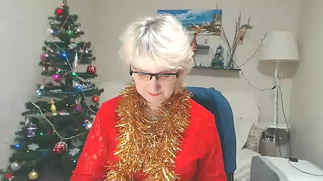 Snapshot of FleurMays chatting on 01/04/25, 04:44 FleurMays online show from 01/04/25, 04:44