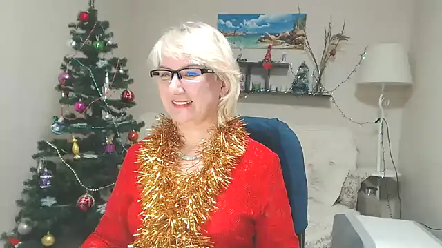 Snapshot of FleurMays chatting on 01/04/25, 11:11 FleurMays online show from 01/04/25, 11:11