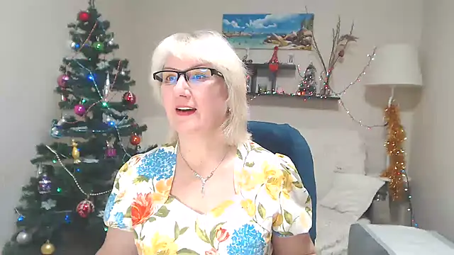 Snapshot of FleurMays chatting on 01/11/25, 11:12 FleurMays online show from 01/11/25, 11:12
