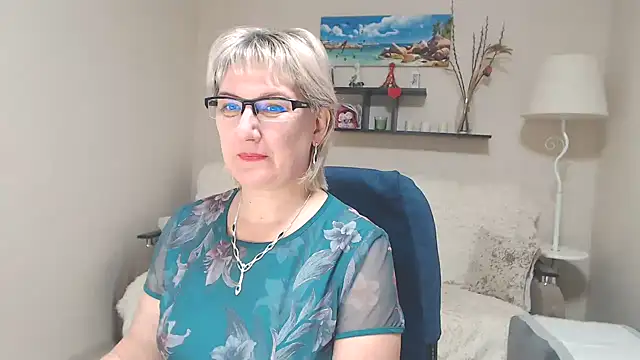 Snapshot of FleurMays chatting on 01/29/25, 12:35 FleurMays online show from 01/29/25, 12:35