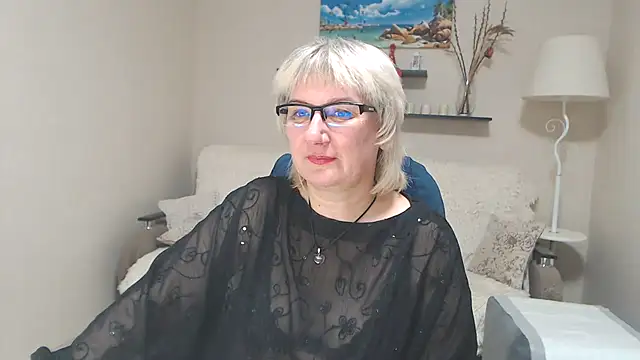 Snapshot of FleurMays chatting on 01/31/25, 03:00 FleurMays online show from 01/31/25, 03:00