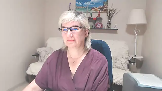 FleurMays online show from 06/10/26, 05:18