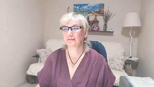 FleurMays online show from 06/12/26, 04:22